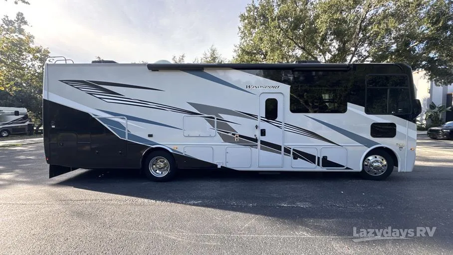 2024 Thor Motor Coach Windsport 34J - Photo 3