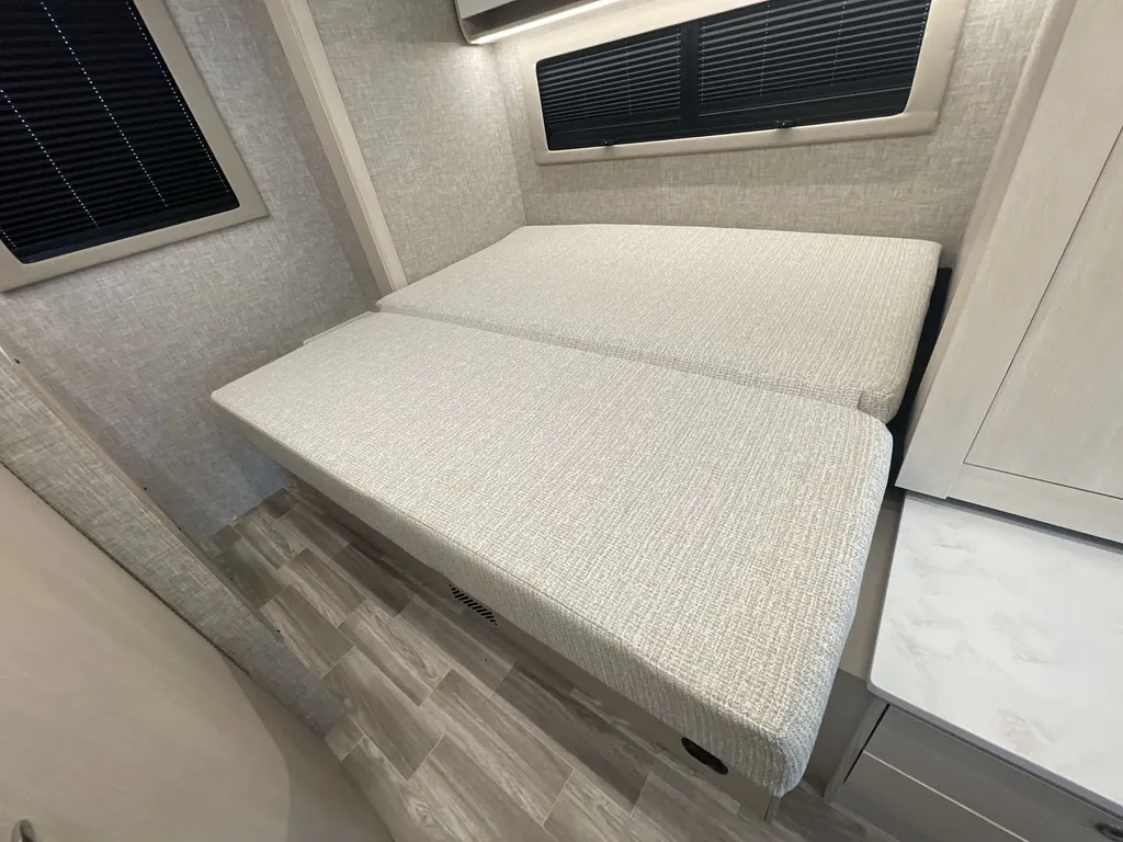 2026 Tiffin Wayfarer 25 XPW, Photos photo 24