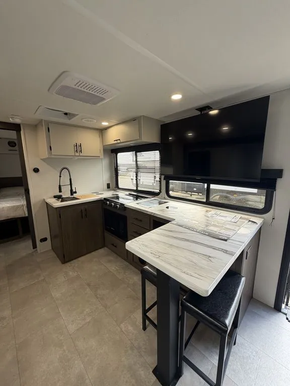 2027 Forest River Tracer 255DS, Photos photo 18