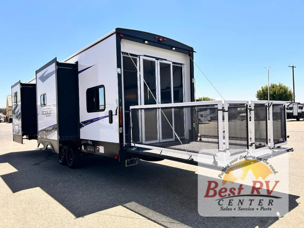 2027 Forest River Vengeance Rogue Armored 26L140, Photos photo 7