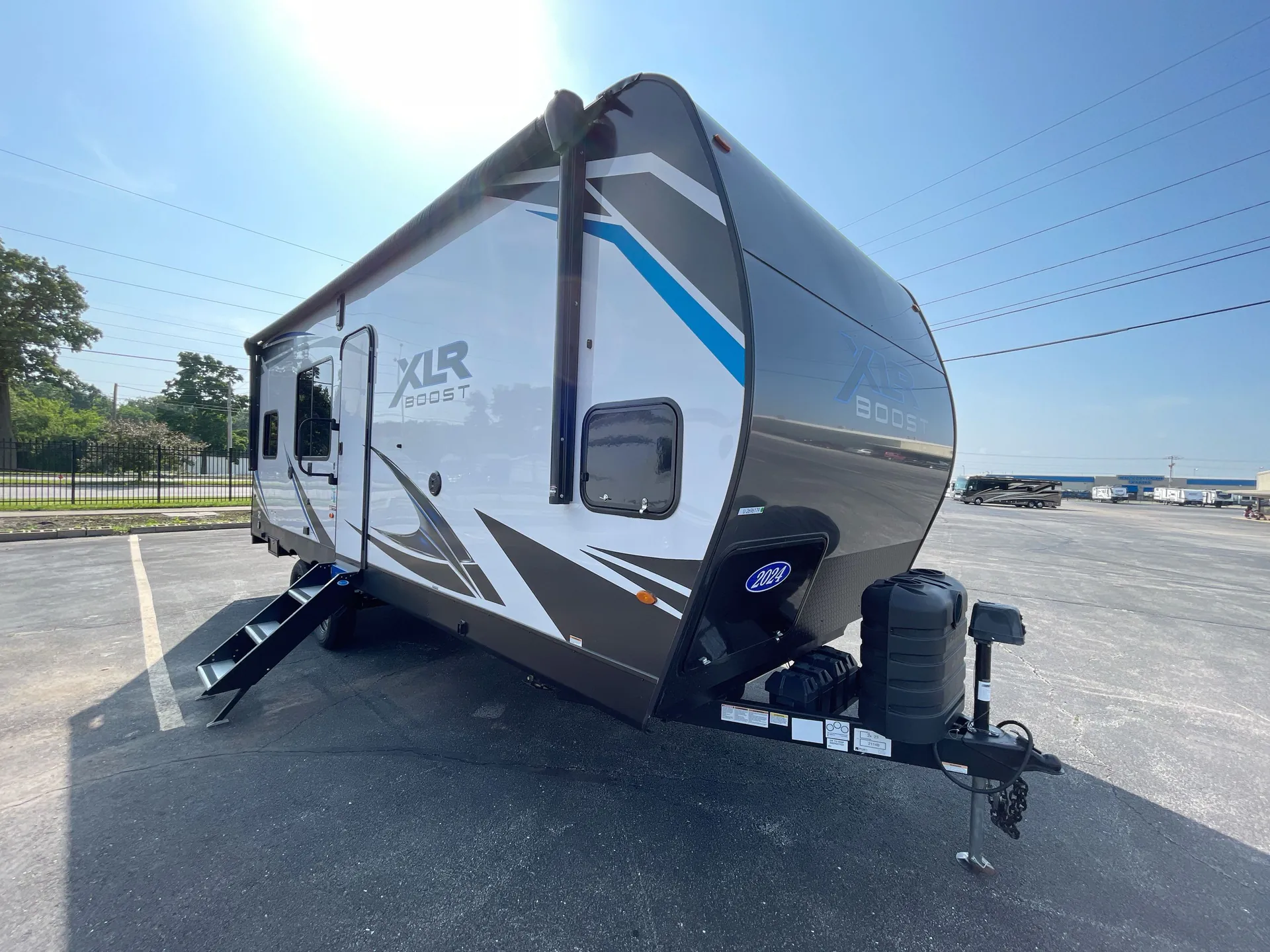 2024 Forest River XLR Boost 2114B - Photo 2