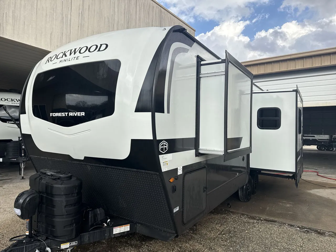 2026 Forest River Rockwood Mini Lite 2515S - Photo 4