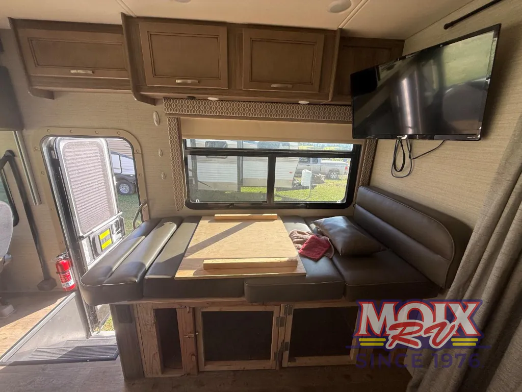 2018 Jayco Precept 29V, Photos photo 15