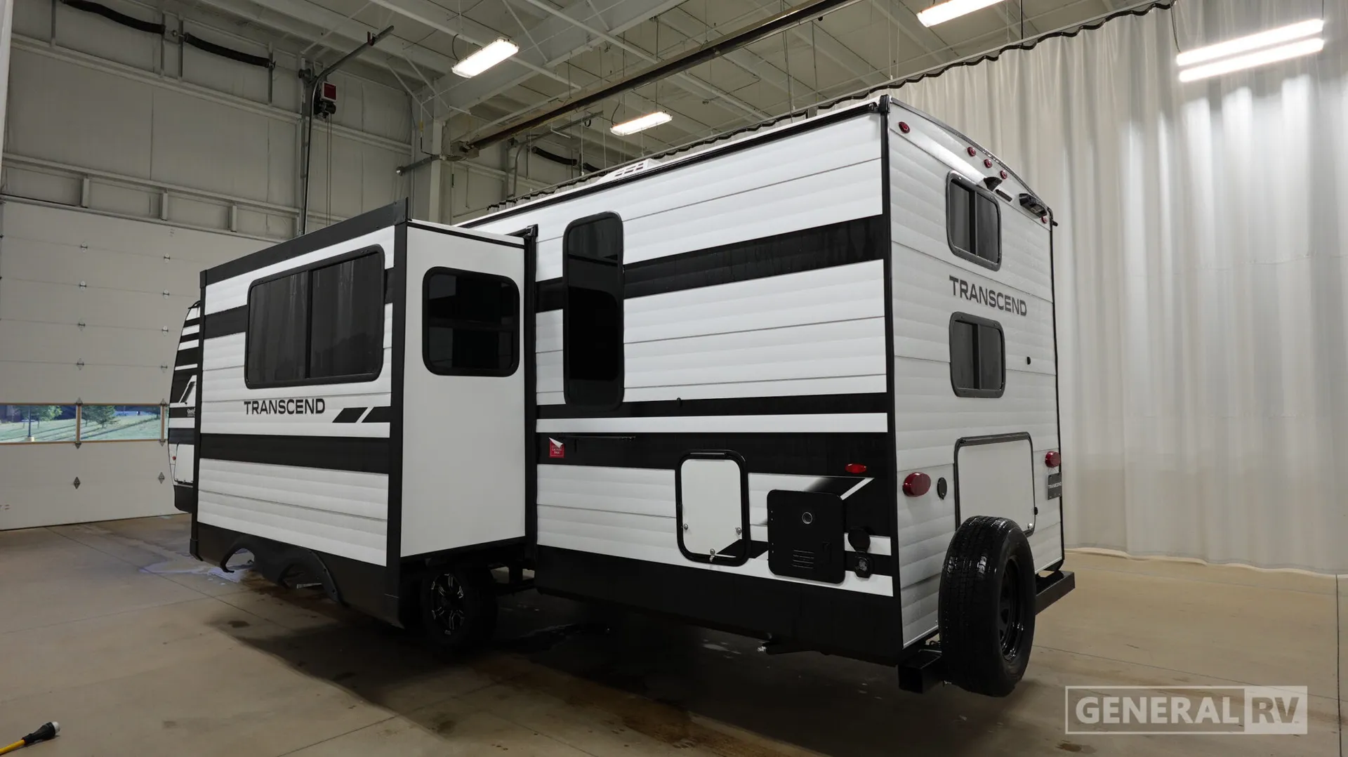 2027 Grand Design Transcend 265BHT - Photo 4