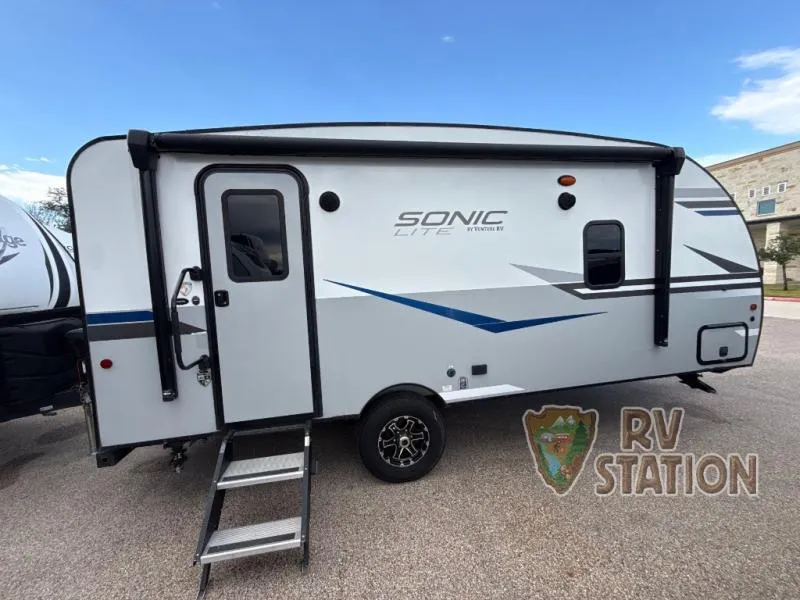 2022 Keystone RV Sonic 169VRK - Photo 3
