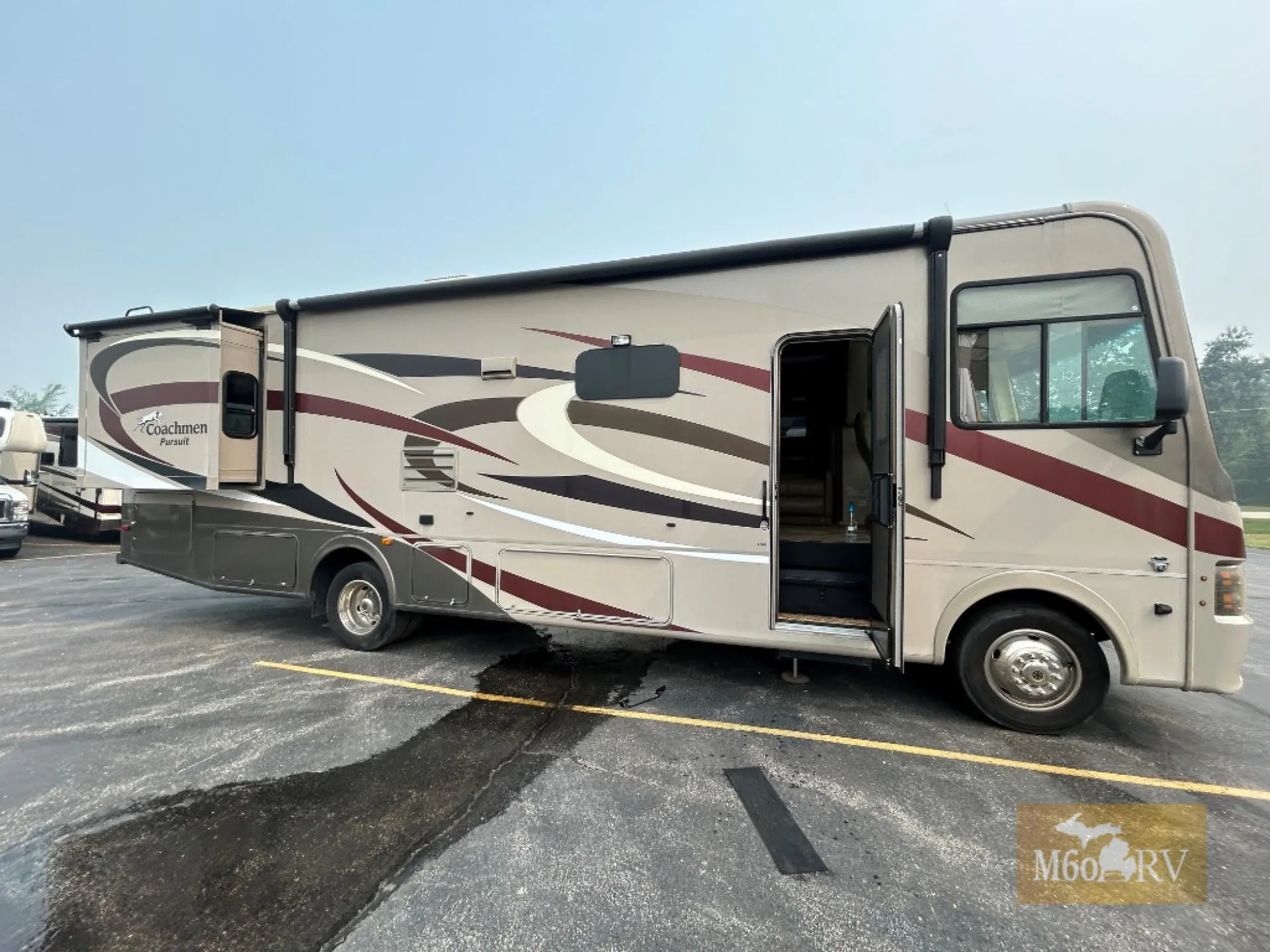2016 Coachmen Pursuit 31BD - Photo 3