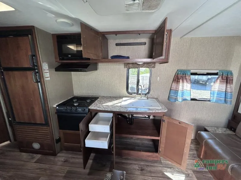 2018 Keystone Passport SL Series 239ML - Photo 4