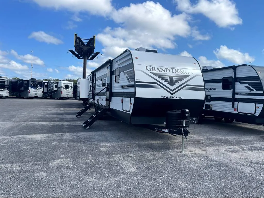 2026 Grand Design Transcend 325BHT - Photo 2