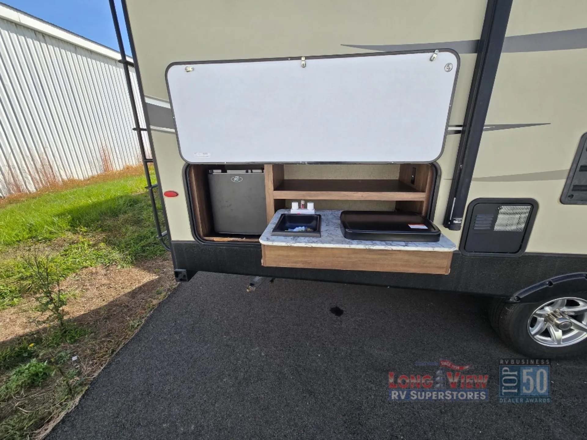 2018 Keystone Cougar XLite 25RDB - Photo 4