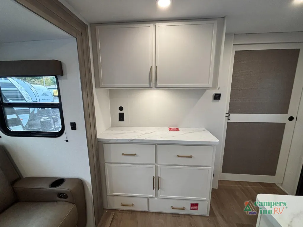 2027 Grand Design Transcend 335BHT, Photos photo 9