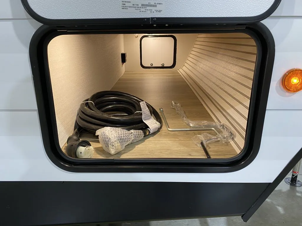 2026 Shasta RVs i-5 Edition 530BQB, Photos photo 10