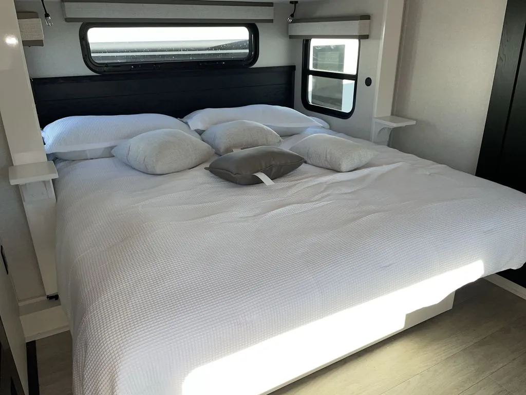 2026 Jayco Pinnacle 36FBTS, Photos photo 13