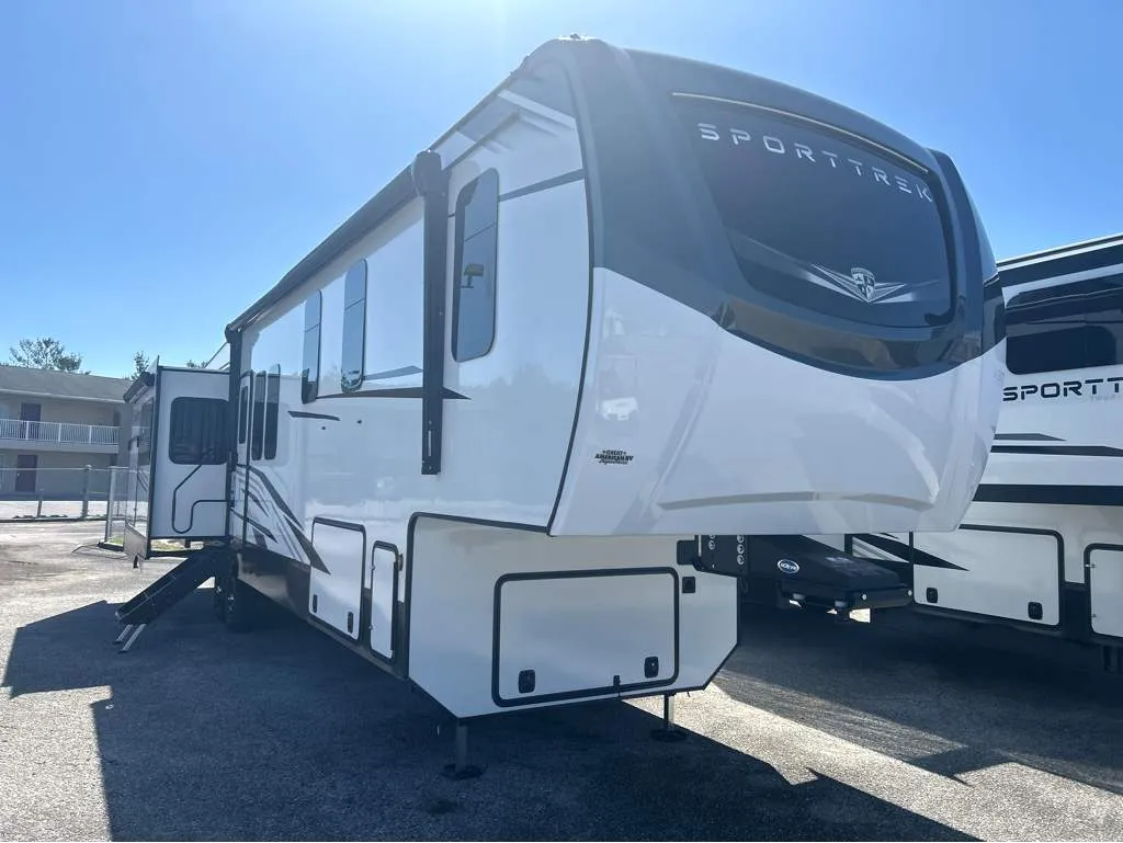 2026 Venture RV SportTrek 5 Touring Edition STTF363VFR - Main photo
