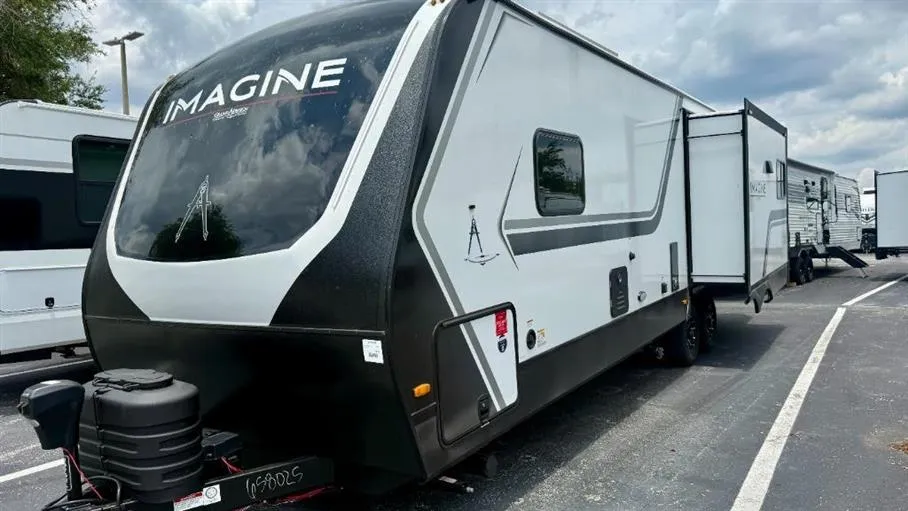 2026 Grand Design Imagine 2970RL - Photo 4