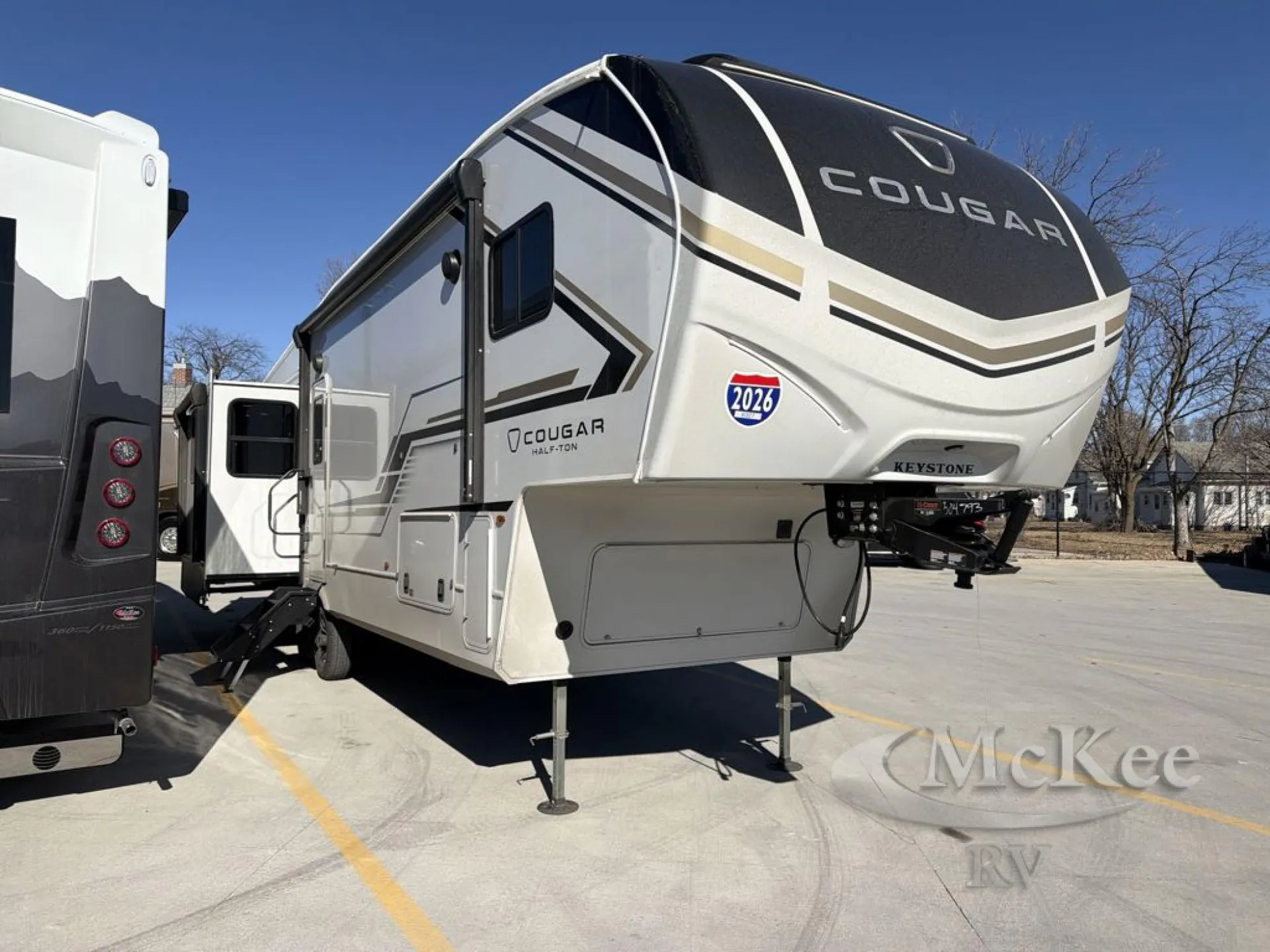 2026 Keystone Cougar Half-Ton 29MBD - Photo 2