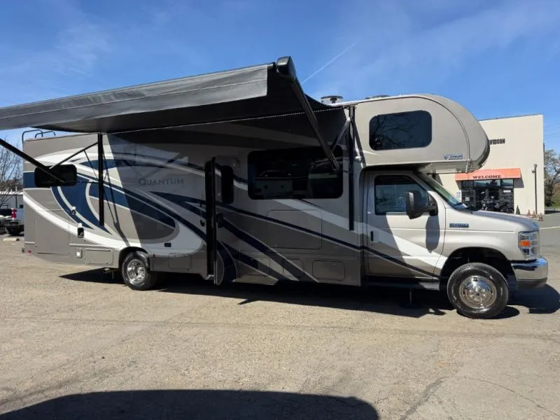 2019 Thor Motor Coach Quantum WS31 - Photo 4