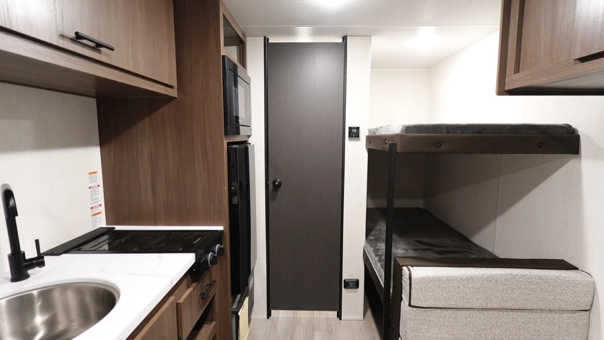 2026 Prime Time RV Avenger LT 16BHX - Photo 3