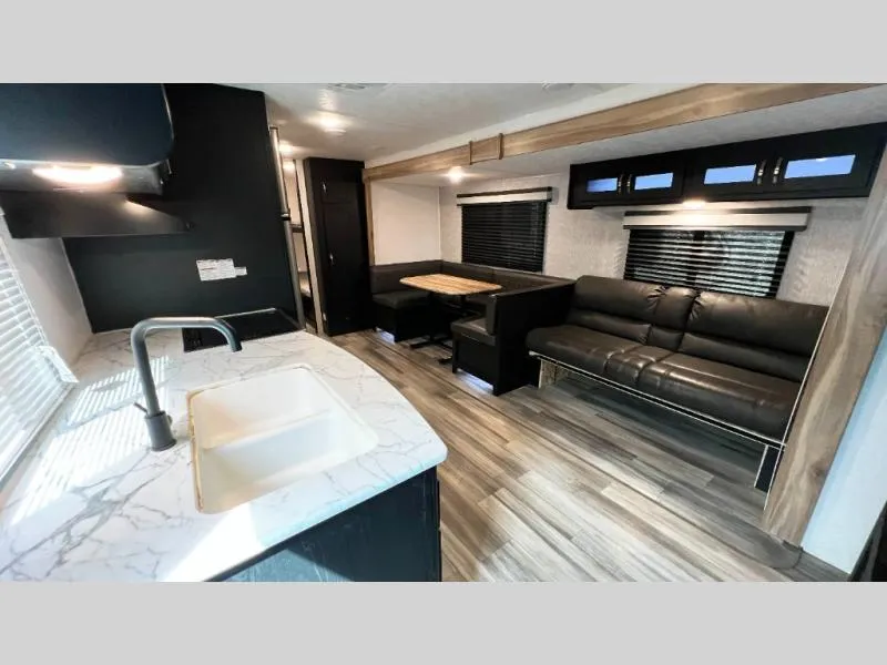 2022 Coachmen Freedom Express Select 29SE - Photo 4