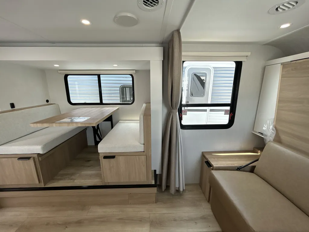 2027 Winnebago Micro Minnie 2108DS, Photos photo 3