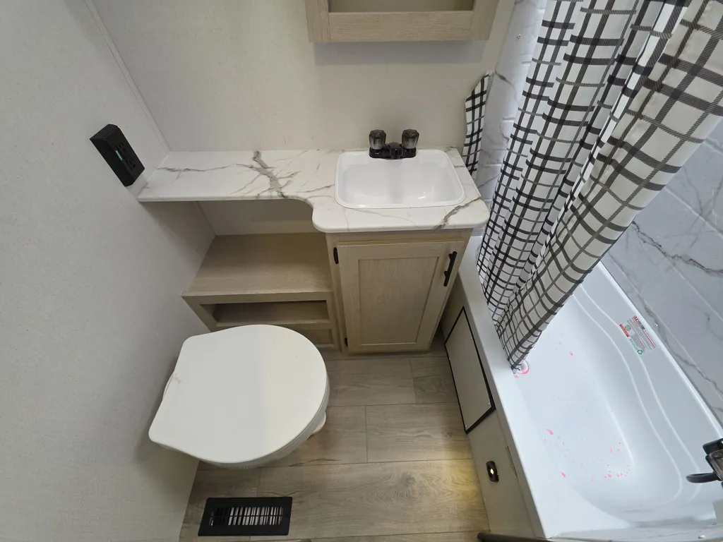 2026 Shasta RVs i-5 Edition 532BEDS, Photos photo 27