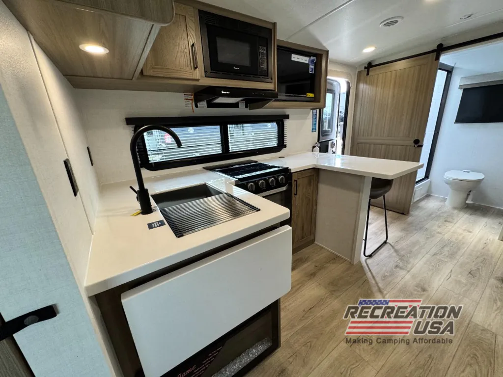 2027 Forest River Flagstaff Micro Lite 25SRB, Photos photo 12