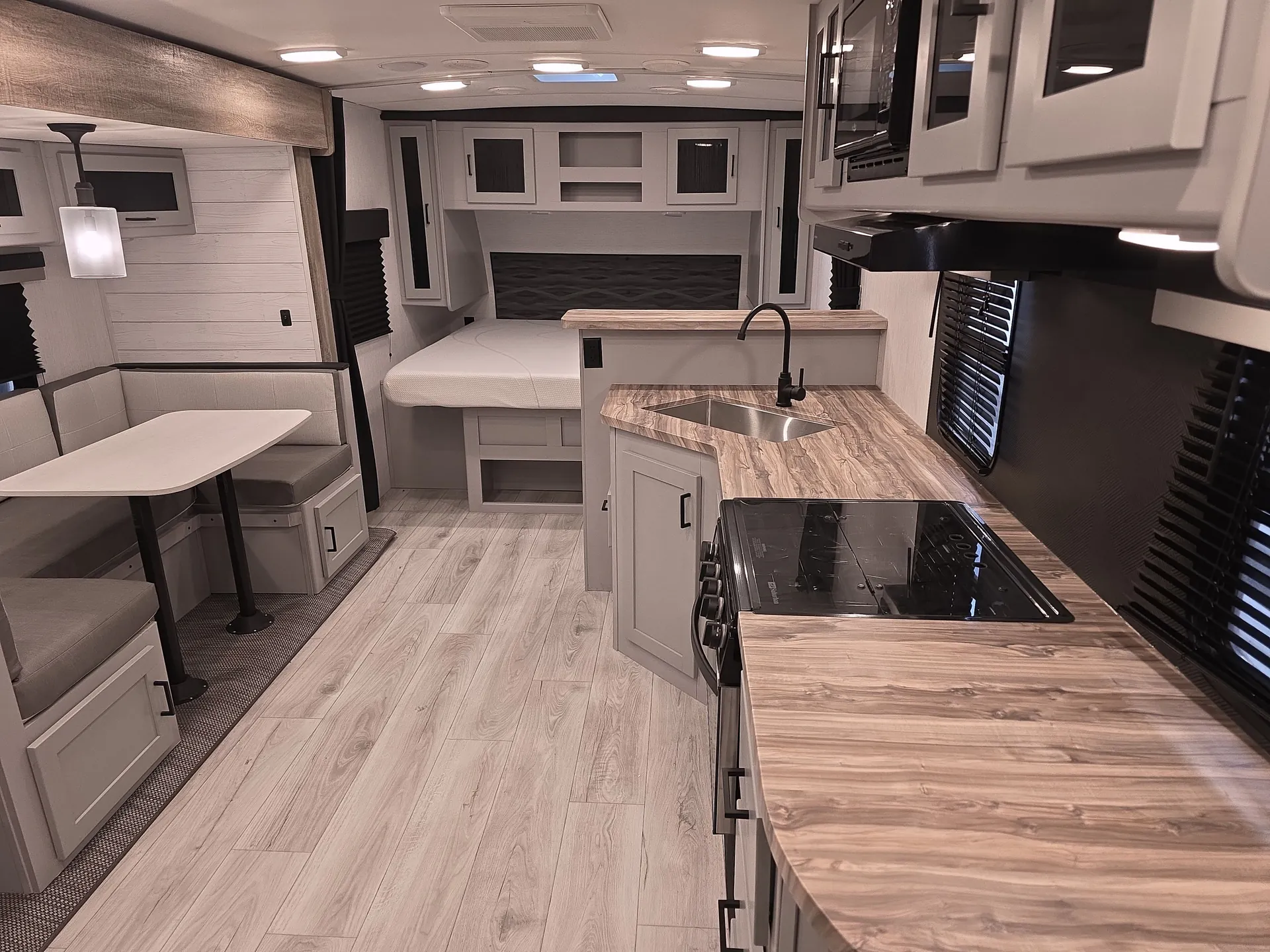 2022 Heartland North Trail NT 22RBS — living area main