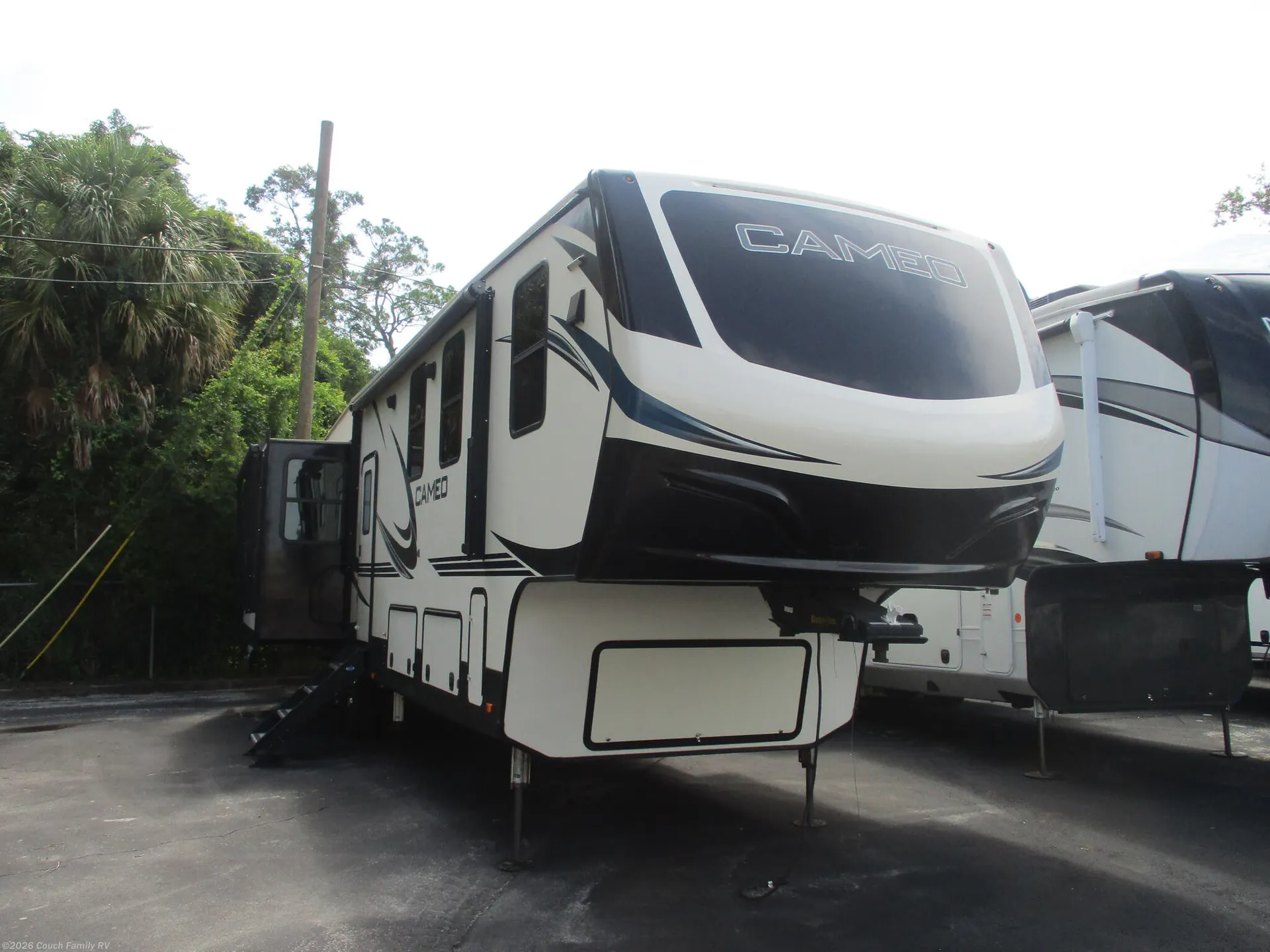 2020 CrossRoads Cameo CE3891MK - Photo 2