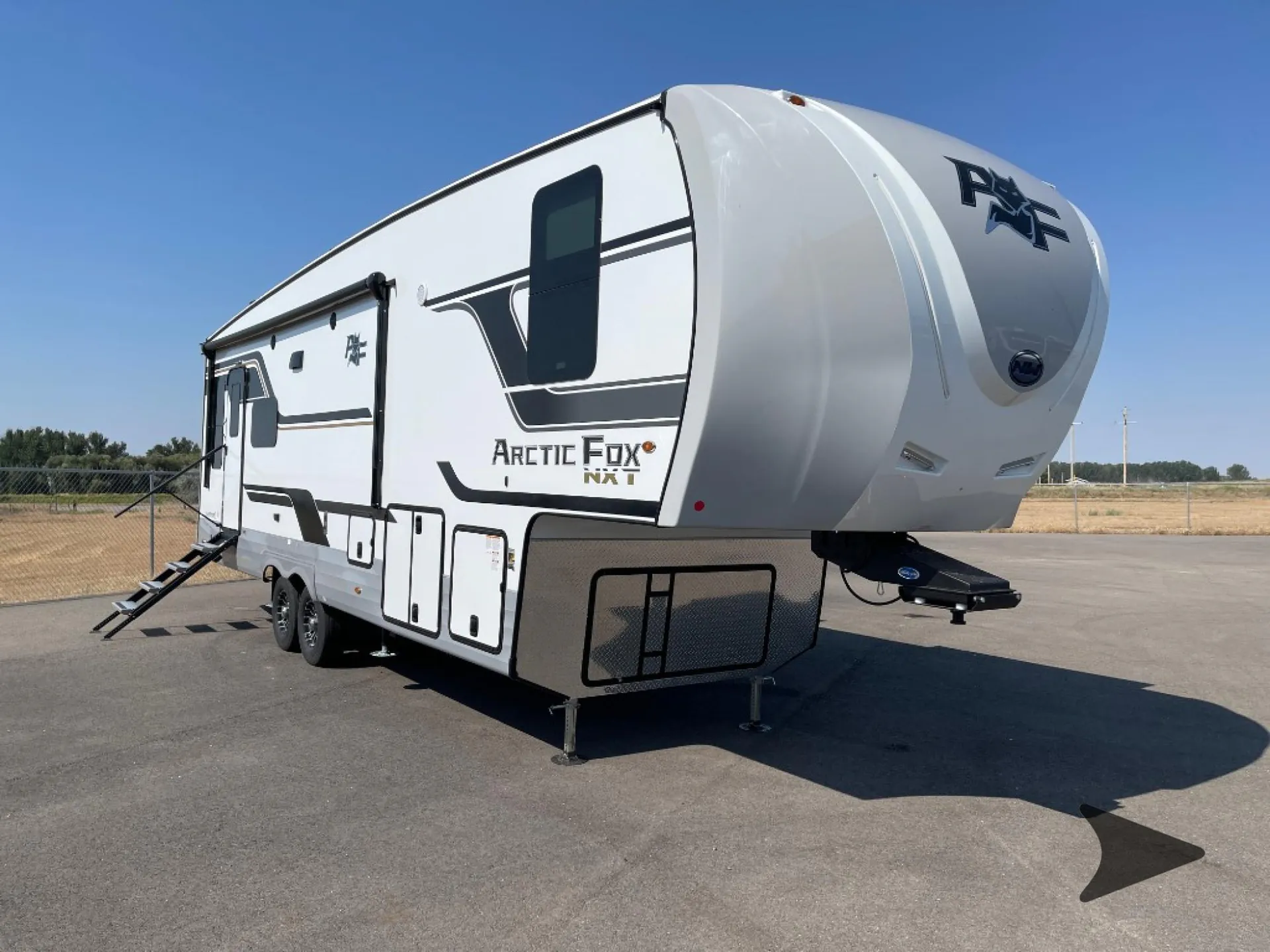 2027 Northwood Arctic Fox Edge 295RL - Photo 2