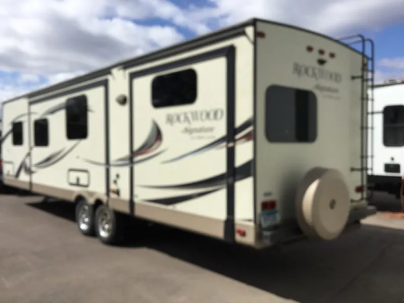2015 Forest River RV Rockwood Signature Ultra Lite 8312SS - Photo 3