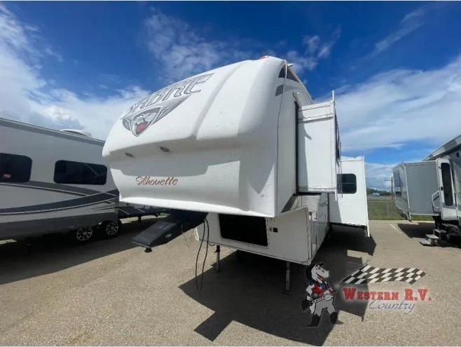 2011 Palomino Sabre Silhouette 290REDS - Photo 2