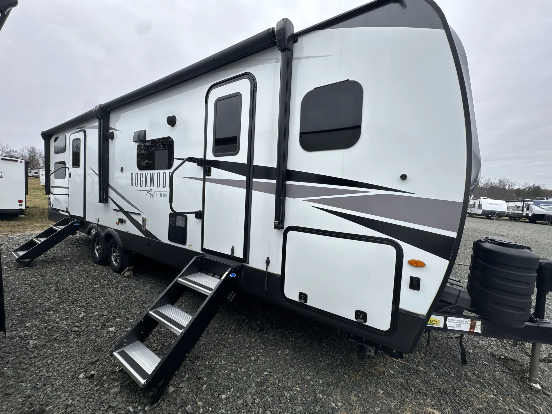 2024 Forest River Rockwood Ultra Lite 2706WS — campside