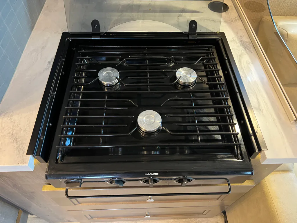 2023 Nexus Wraith 33W, Photos photo 10