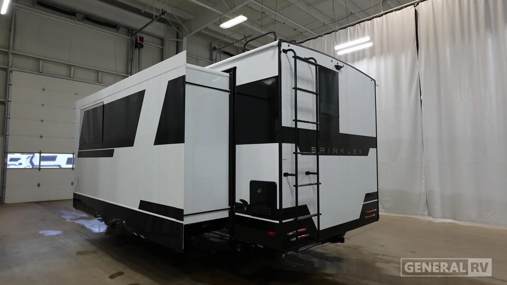 2026 Brinkley Model Ix 23X - Photo 4