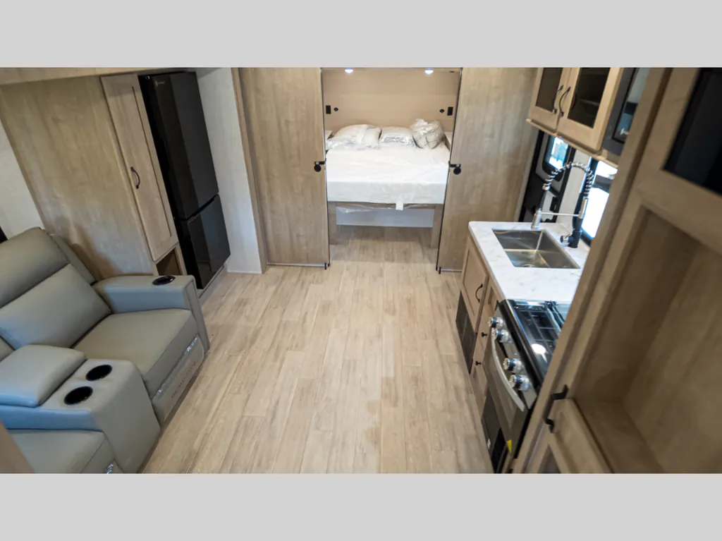 2026 Forest River Solaire 2420RBS, Photos photo 31