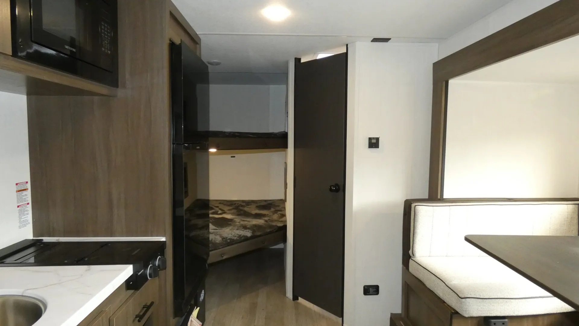 2026 Prime Time RV Avenger LT 18DBS - Photo 3