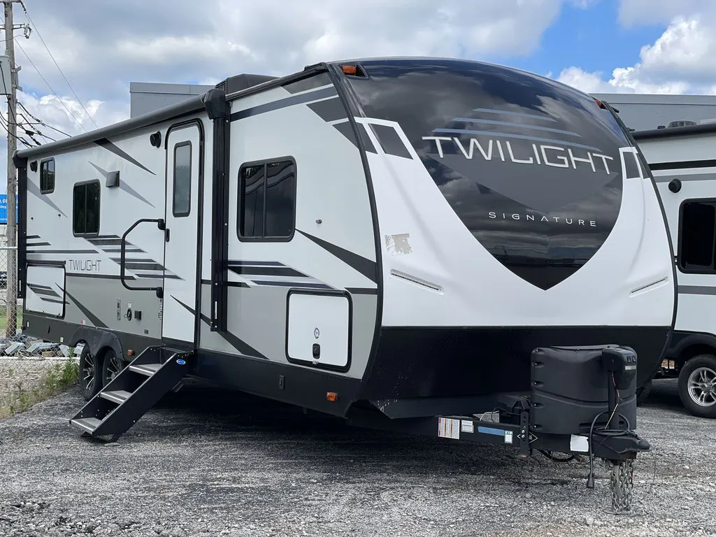 2022 Cruiser RV Twilight Signature TWS 2600 - Photo 2