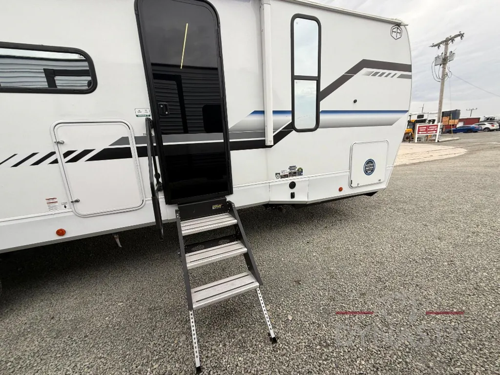 2026 Forest River Cherokee Alpha Wolf 29TB, Photos photo 17