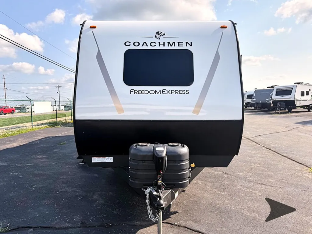2027 Coachmen Freedom Express Select 29SE, Photos photo 9
