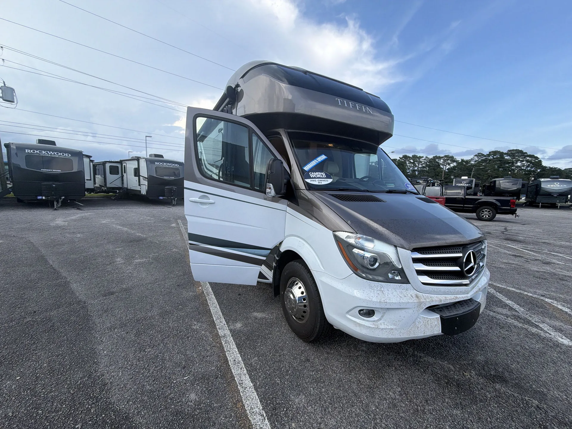 2019 Tiffin Wayfarer 24 TW - Photo 2