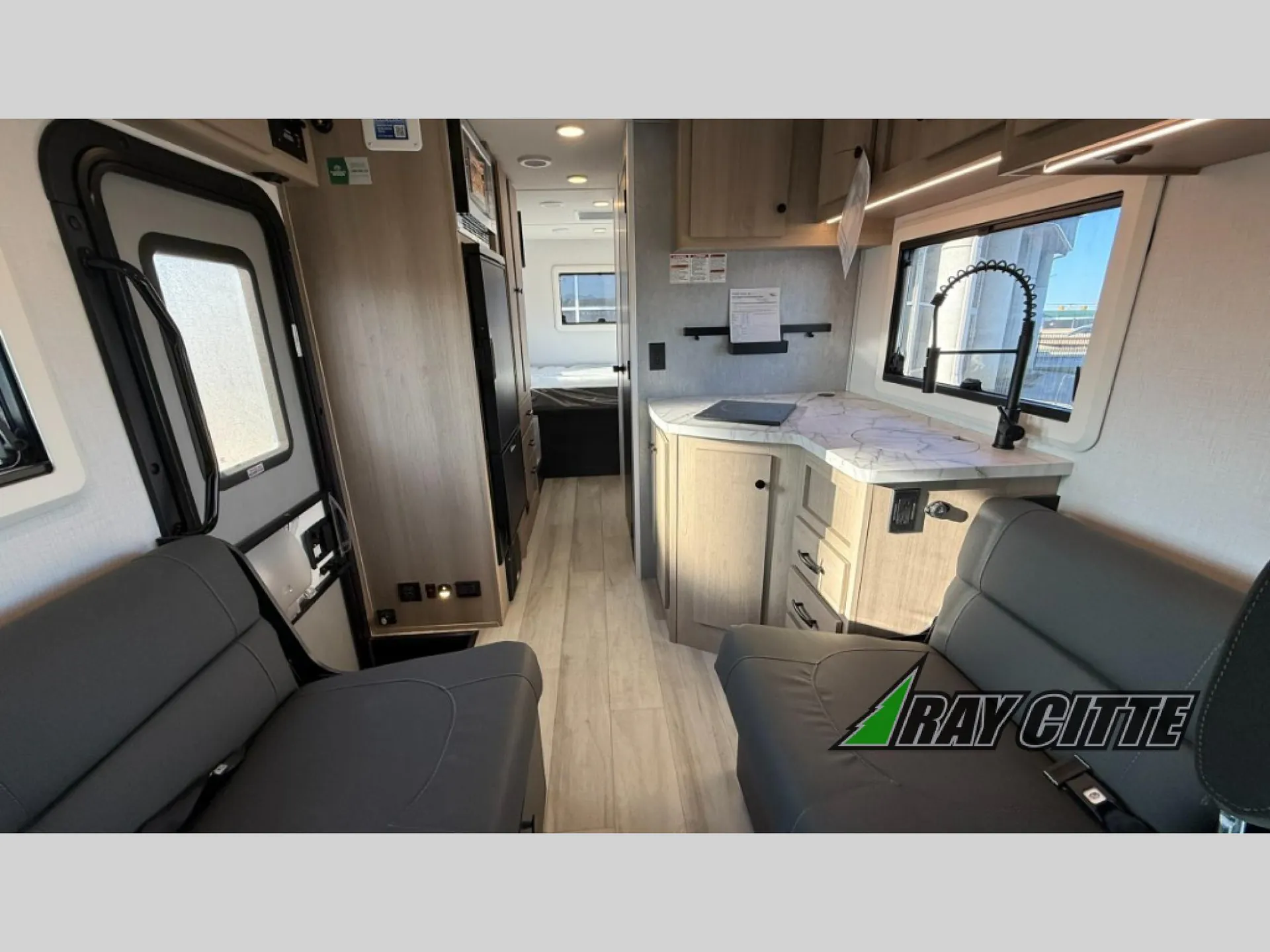 2026 Forest River Sunseeker TS TS2380 - Photo 4