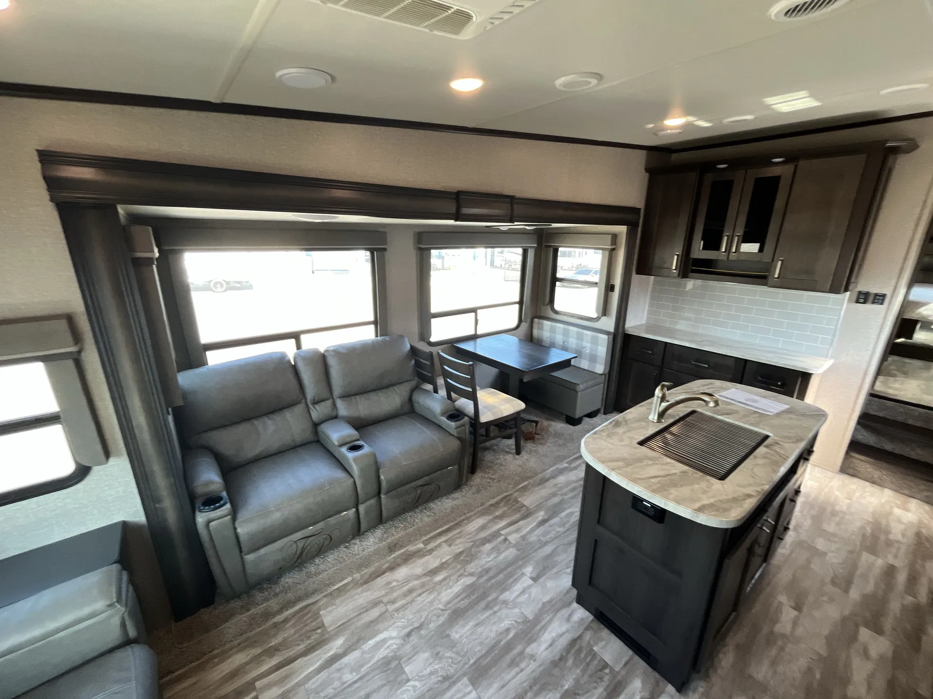 2022 Grand Design Reflection 150 Series 280RS — living area main