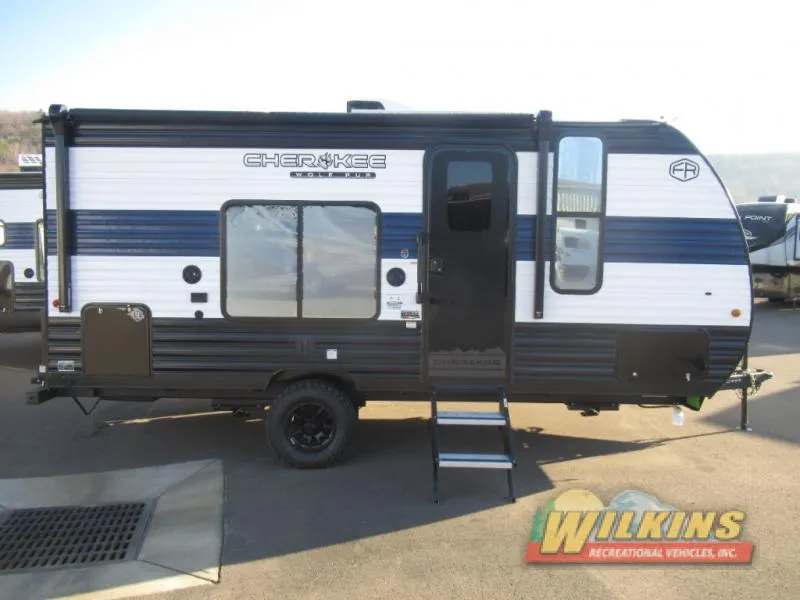 2026 Forest River Cherokee Wolf Pup 16FQW - Photo 2