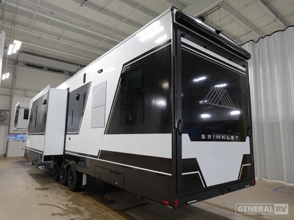 2026 Brinkley Model G 3950 - Photo 4