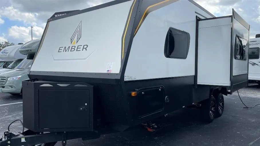 2023 Ember RV Overland Series 221MSL - Photo 4
