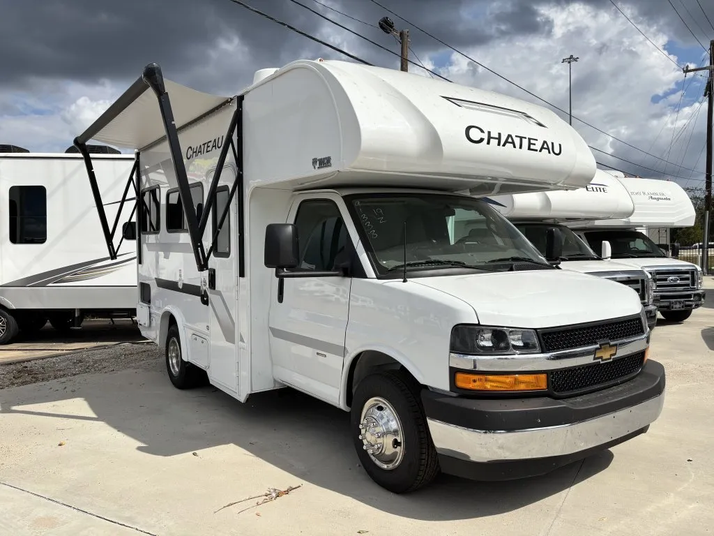 2026 Thor Motor Coach Chateau 19Z - Photo 3