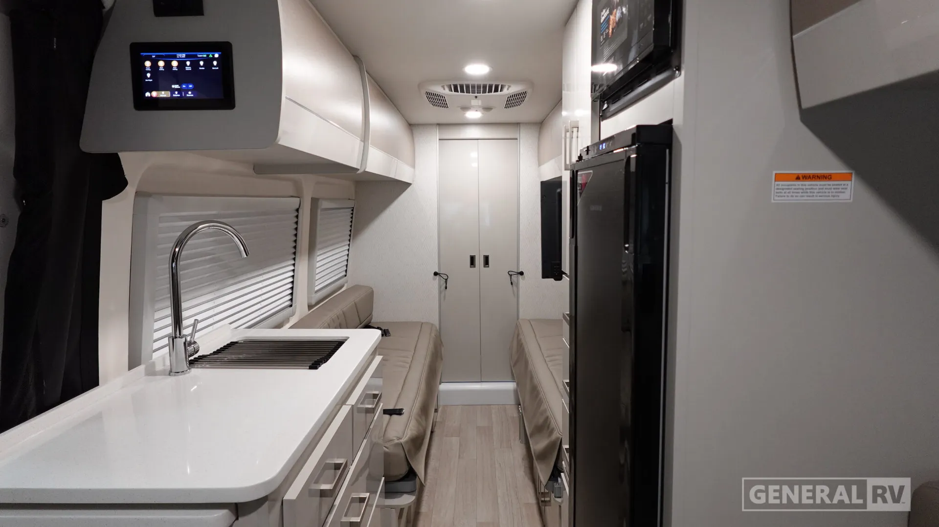 2027 Thor Motor Coach Tranquility 24A - Photo 3