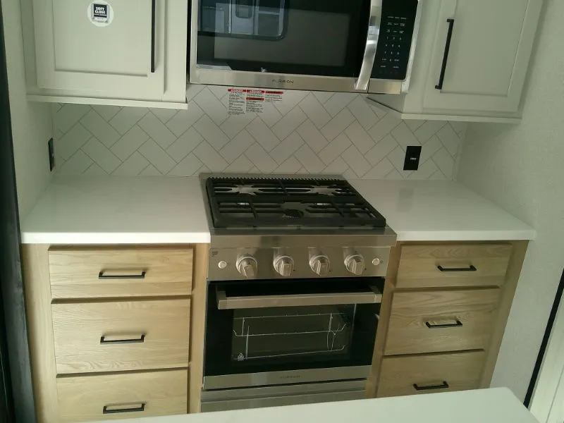2025 Forest River Sandpiper Destination 421FKL, Photos photo 7