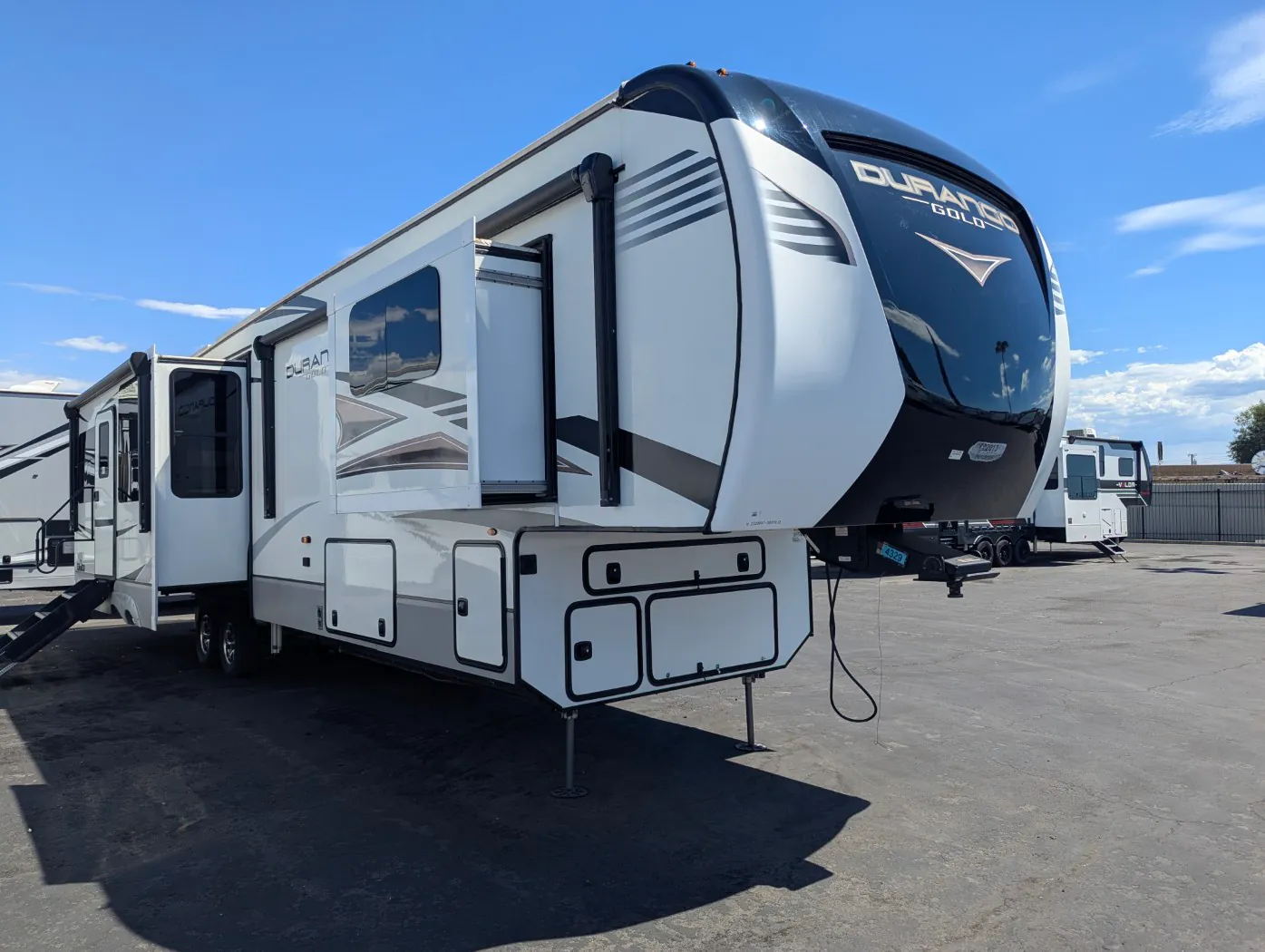 2023 K-Z Durango Gold G383RLQ - Photo 2