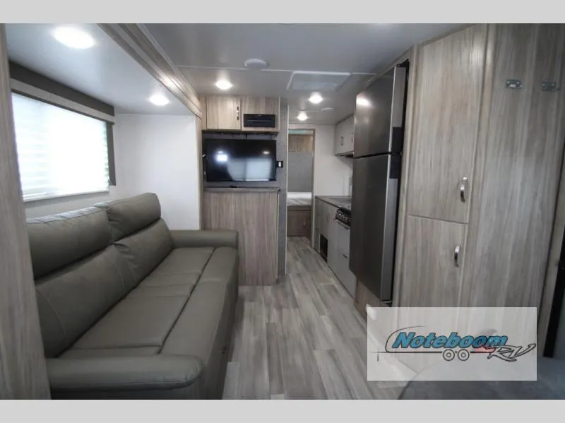 2022 Winnebago Micro Minnie 2225RL - Photo 4