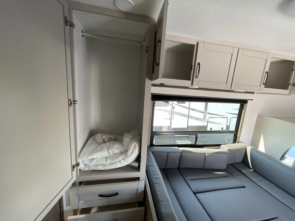 2027 Jayco Redhawk SE 22EF, Photos photo 2